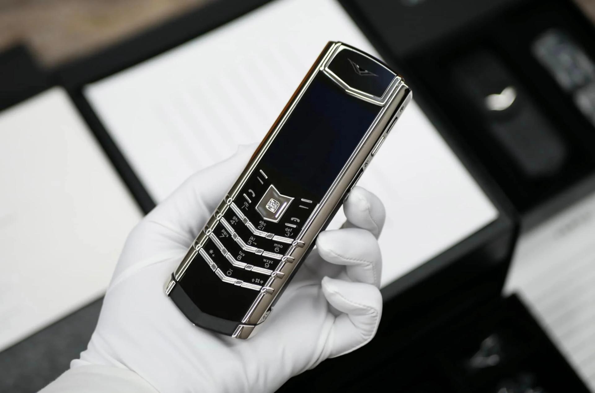 CÁCH ĐÁNH BÓNG VERTU SIGNATURE S NHƯ MỚI CHỈ TRONG 10 PHÚT